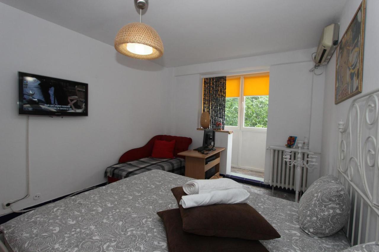 Piata Resita Host Apartment Bukares Bagian luar foto